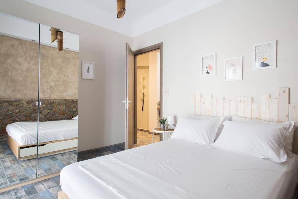 Special Studio In The Heart Of Athens! Atenas Exterior foto